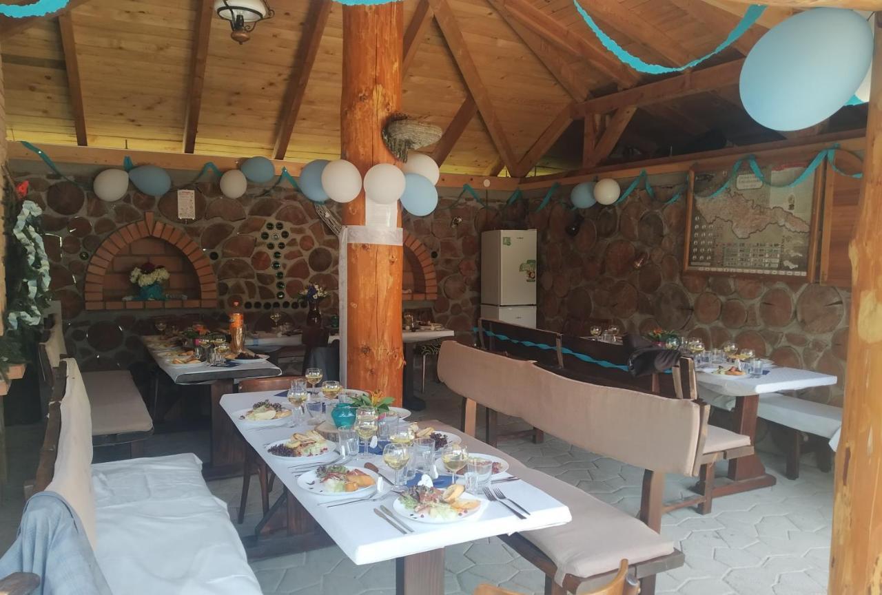 Andras Penzion Krasnohorske Podhradie Экстерьер фото